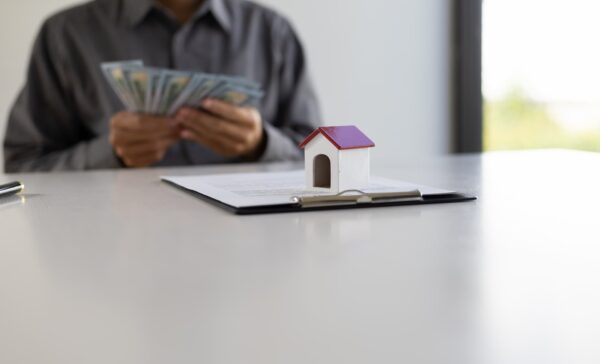 How-Cash-Home-Buyers-In-Belle-Glade-Help-Sellers-Achieve-A-Quick-And-Hassle-Free-Sale-1