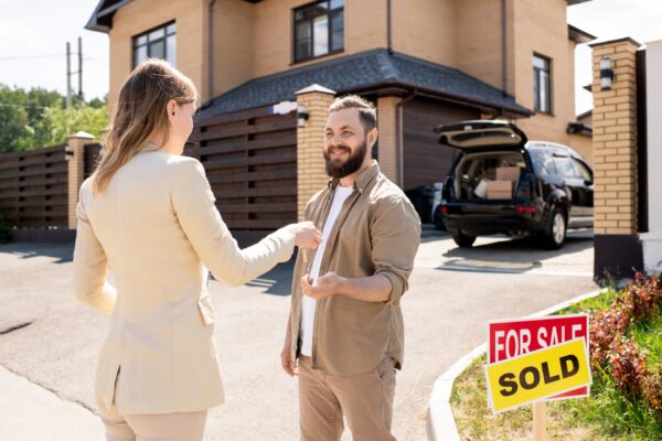 Selling-Your-Home-Made-Easy-Discover-The-Best-Home-Cash-Buyers-In-Palm-Beach-County-1